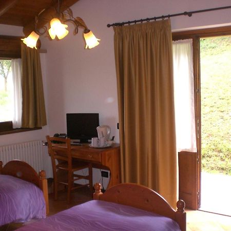 Bed And Breakfast Montino Cene Buitenkant foto