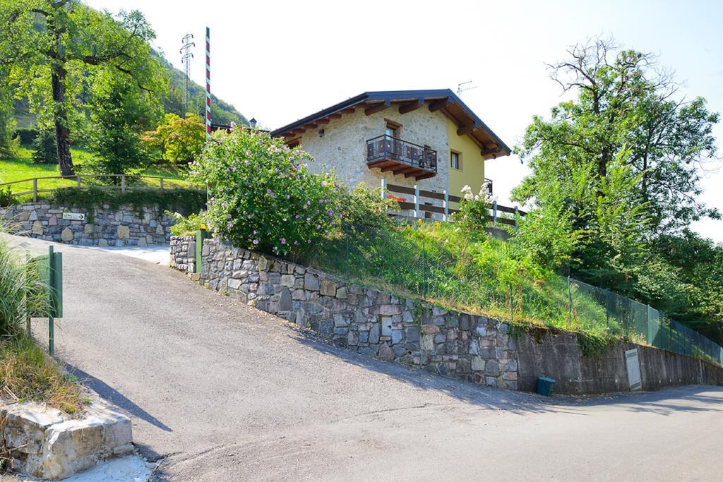 Bed And Breakfast Montino Cene Buitenkant foto