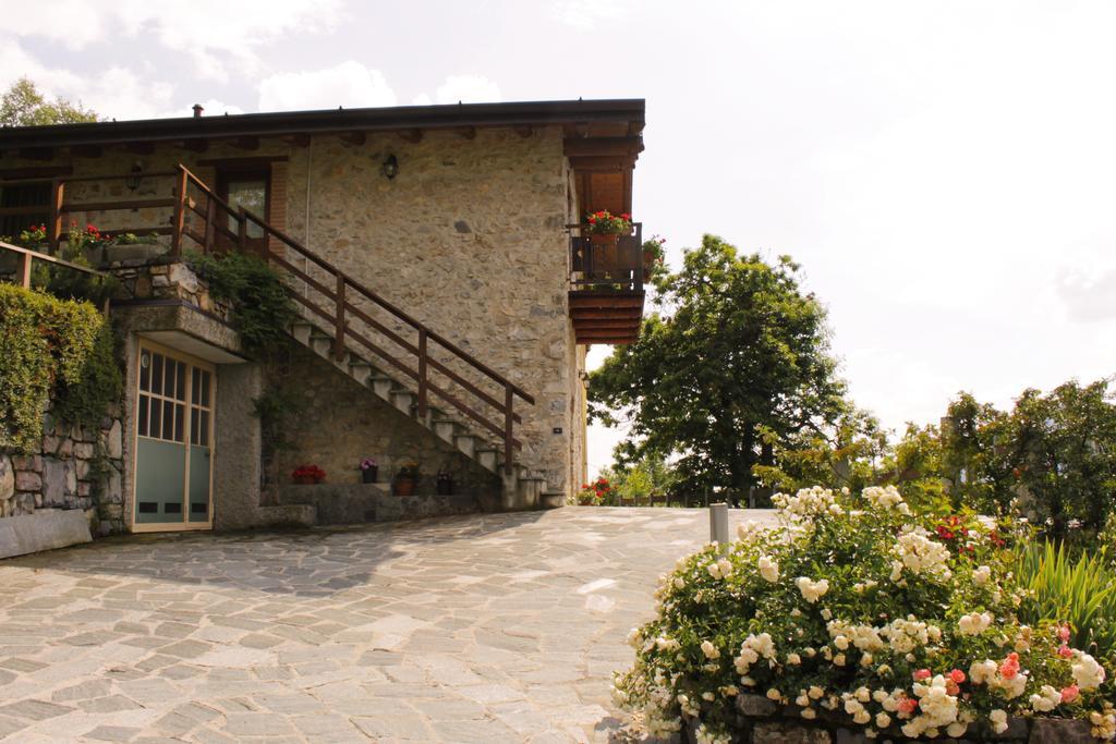Bed And Breakfast Montino Cene Buitenkant foto
